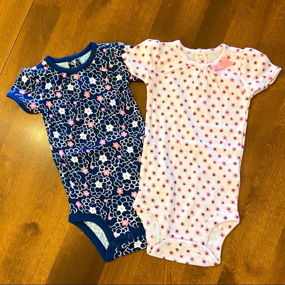 Carter’s Set of 2 Floral Onesies NWOT